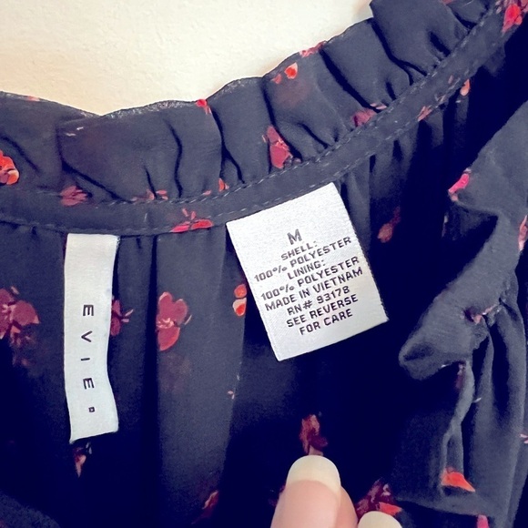💕 EVIE Black/Red Floral Tiered Hem Tie Shoulder High Low Dress Flowy Size M - Picture 3 of 4